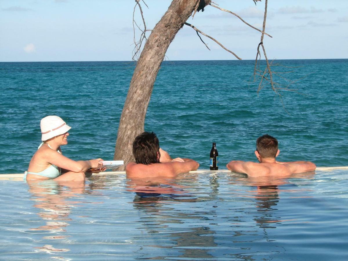 Hotel Pongwe Beach Hotel