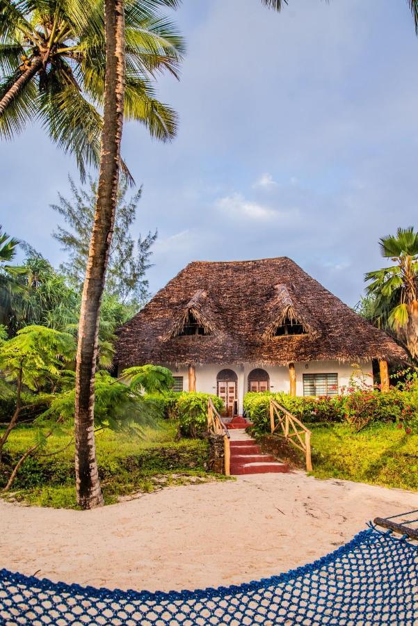 Hotel Pongwe Beach Hotel 3*